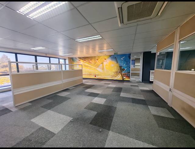 1,662M² OFFICE FOR SALE IN RANDJESPARK